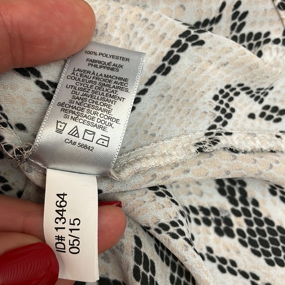 Express The Portofino Shirt Pink, Brown & White Snakeskin Button Down Shirt XS - Picture 14 of 14